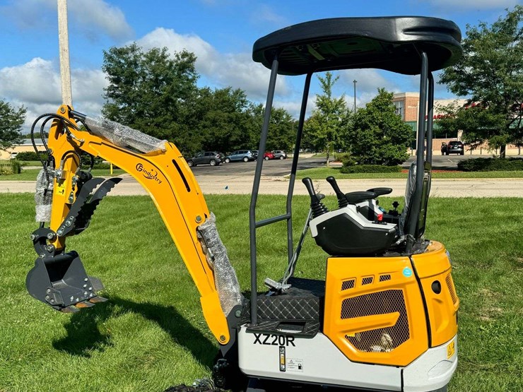 2025-cfg-industrial-xz20r-mini-excavator-...-unused-image-1