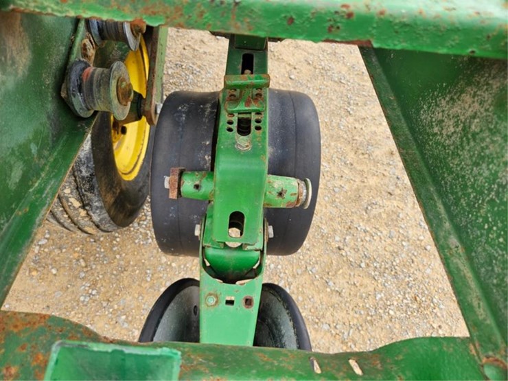john-deere-7000-image-19