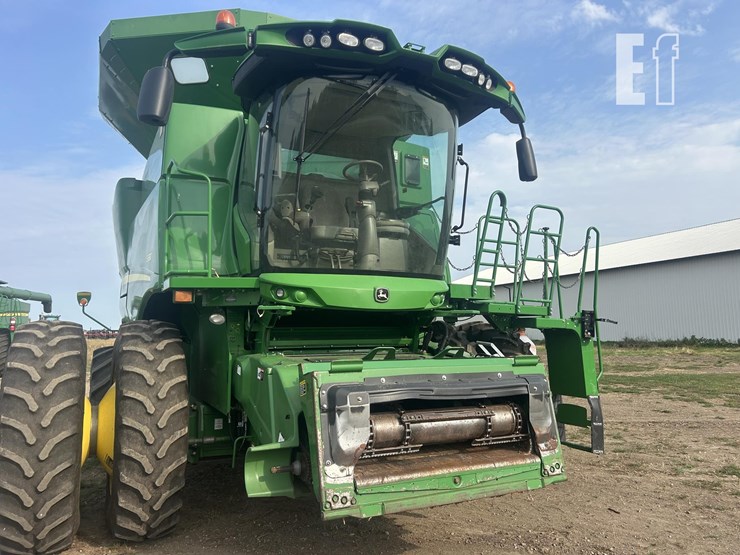 2015-john-deere-s680-image-23