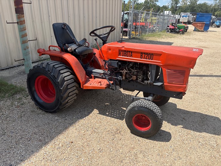 kubota-b7200-image-1