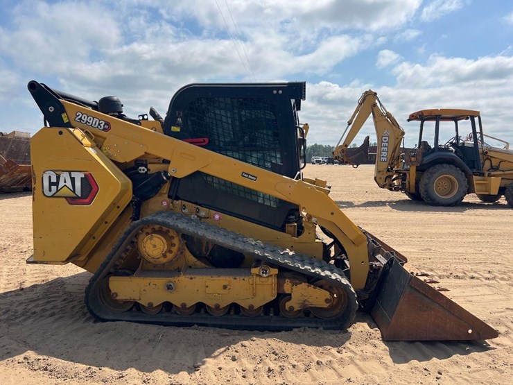 2023-caterpillar-299d3-xe-image-5