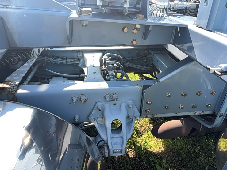 2019-peterbilt-389-image-44