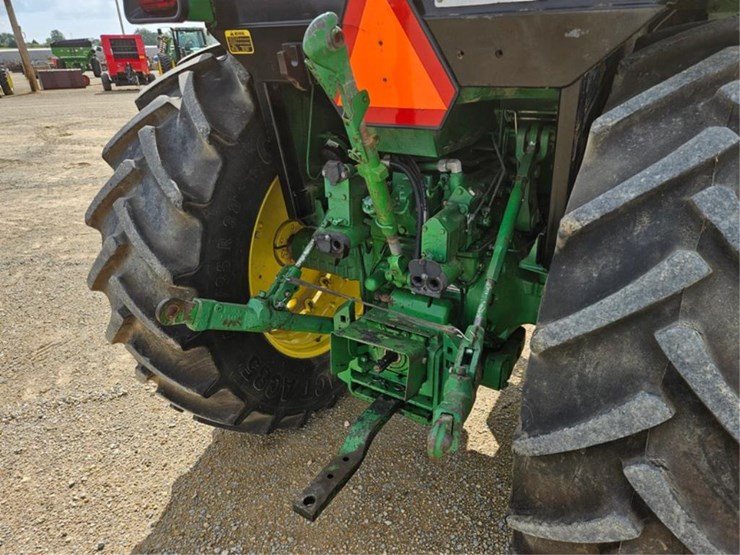 john-deere-4050-image-16