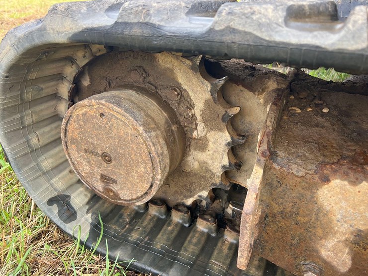 komatsu-pc35mr-2-image-16