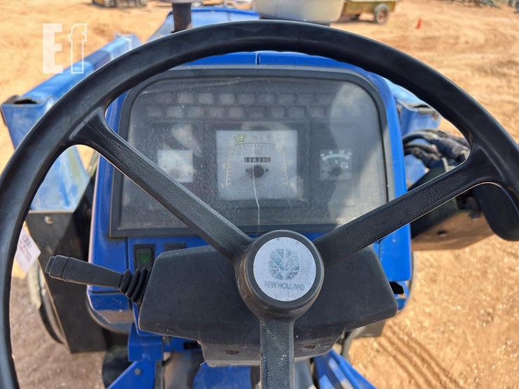 new-holland-6640-image-14