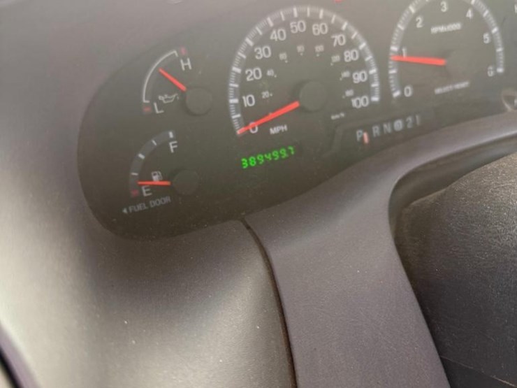 2000-ford-f150-xlt-image-9
