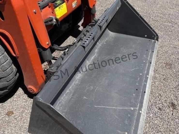 kubota-ssv65-image-13
