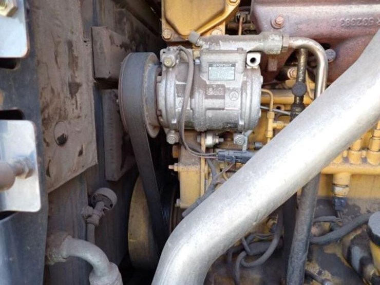 2009-deere-644k-image-41