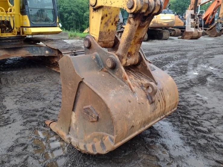 2017-komatsu-pc240-lc-11-image-18