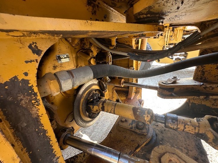 #2286-•-tcm-835-2-series-rubber-tire-loader-image-35