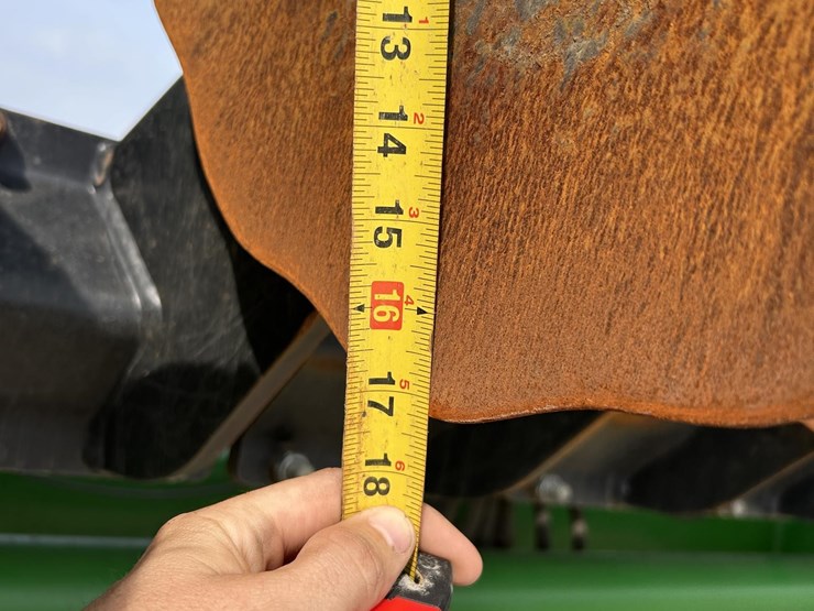 2019-john-deere-2680h-image-12