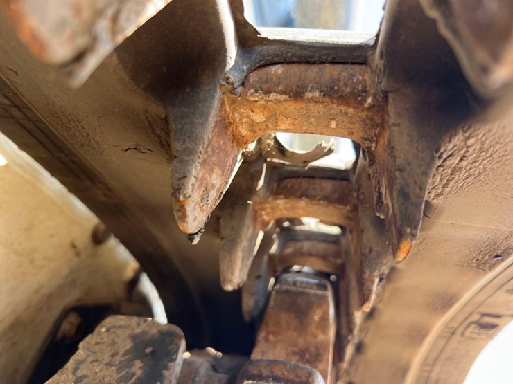 2021-bobcat-t450-image-12