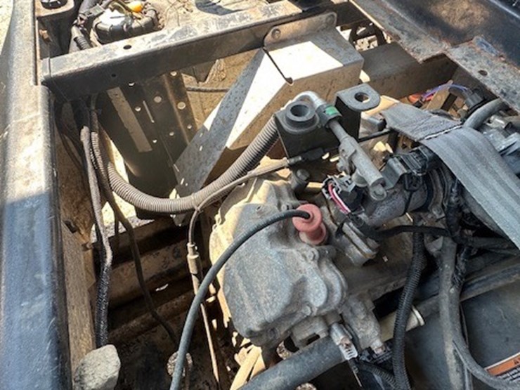 bobcat-3400-image-38