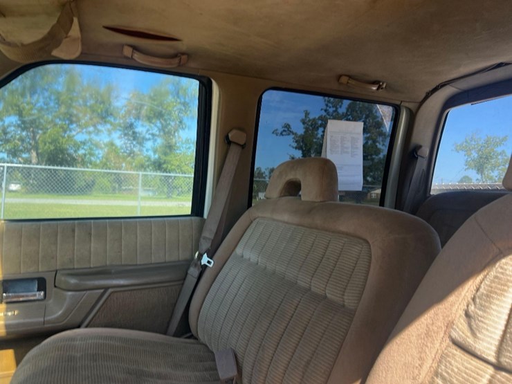1994-gmc-sierra-3500-image-25