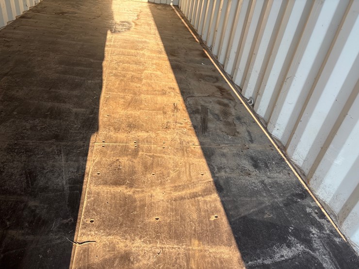 #1219-•-20-ft-container-image-5