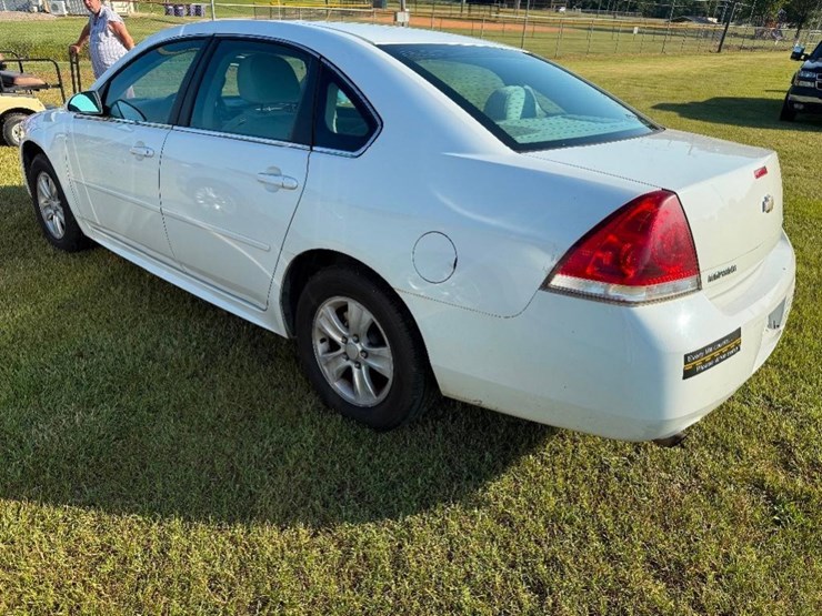 2012-chevrolet-impala-**salvage-title,-actual-image-7