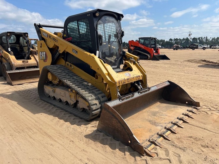 2020-caterpillar-299d3-image-6