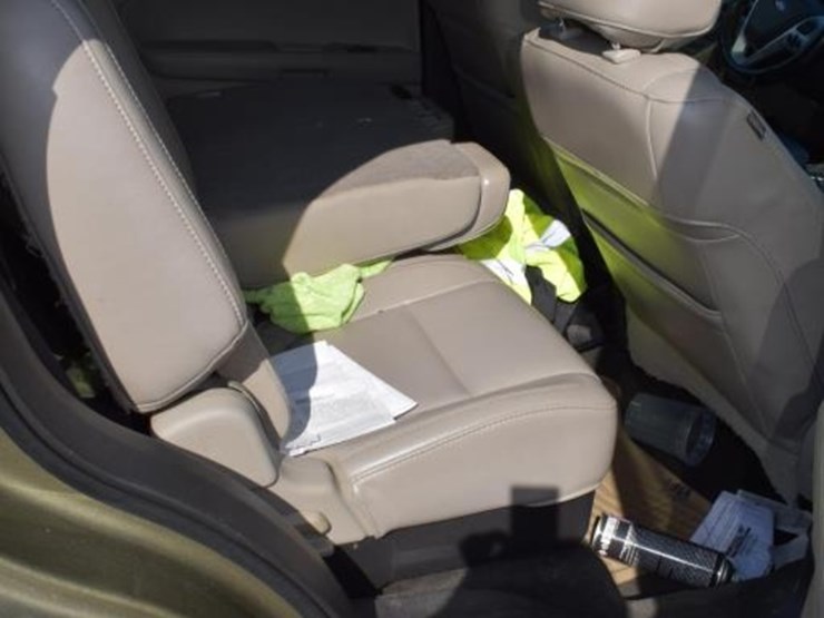2013-ford-explorer-image-8