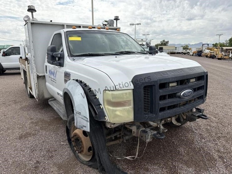 2010-ford-f550-image-3