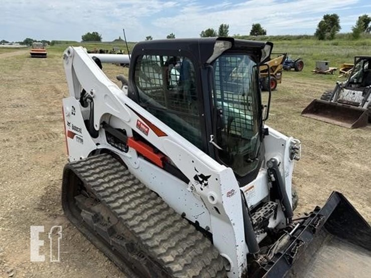 2019-bobcat-t770-image-79
