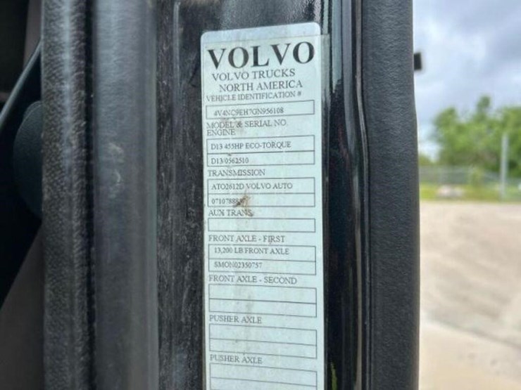 2016-volvo-t/a-hiway-tractor---sleeper-4v4nc9eh7gn-image-13