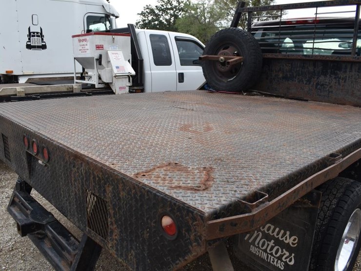 2005-dodge-3500-image-10