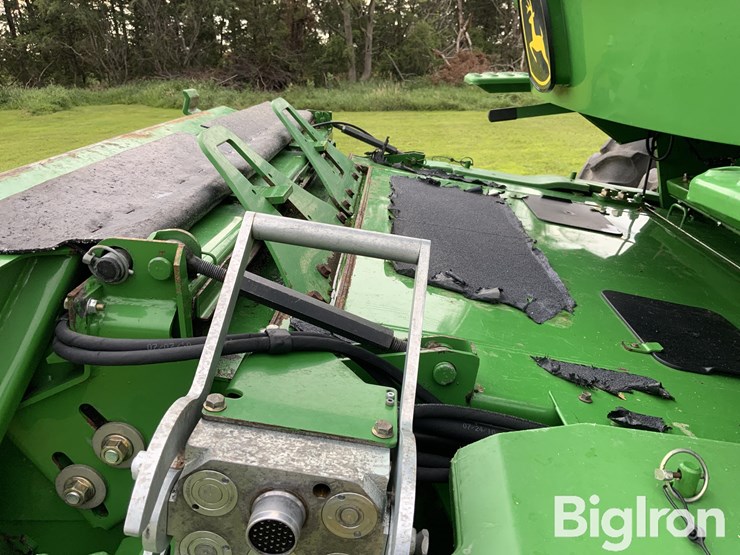 2010-john-deere-9770-sts-image-12