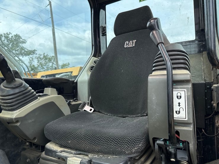 2017-caterpillar-307e2-image-29