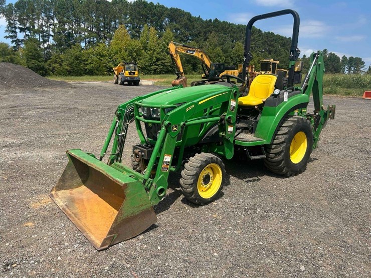 2021-john-deere-2032r-image-8
