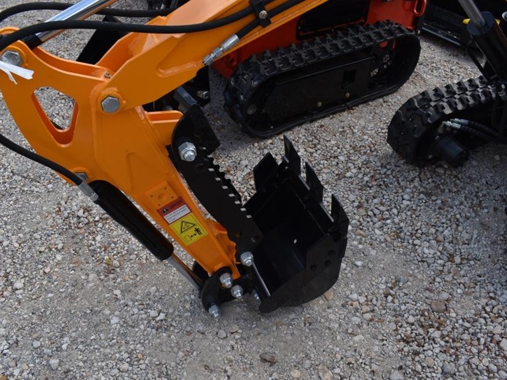 miva-va13-mini-excavator-(serial-#-13j250721)-(k)-image-3