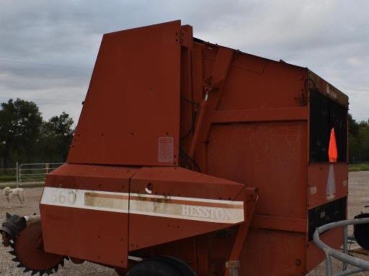 hesston-560-image-4