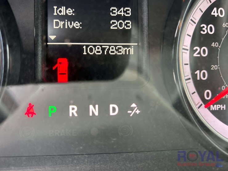 2020-ram-1500-classic-image-6