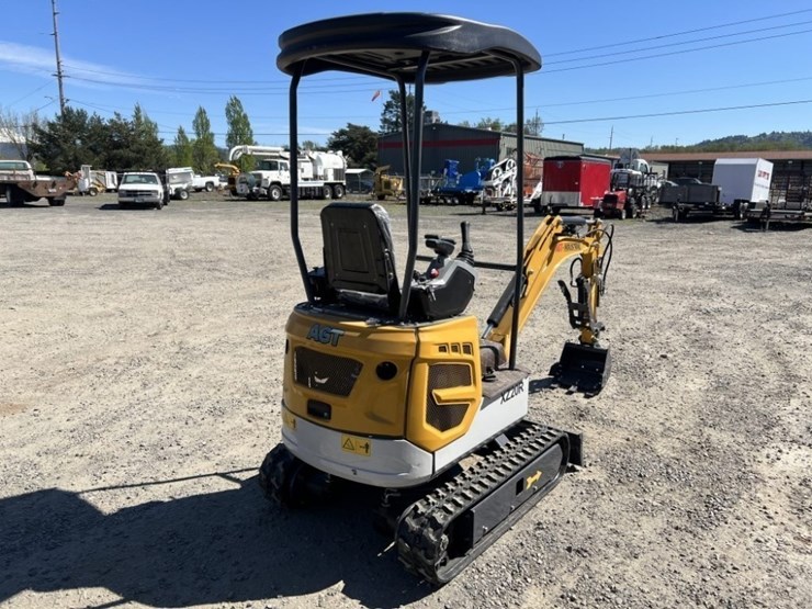 2025-cfg-xz20r-mini-hydraulic-excavator-image-4
