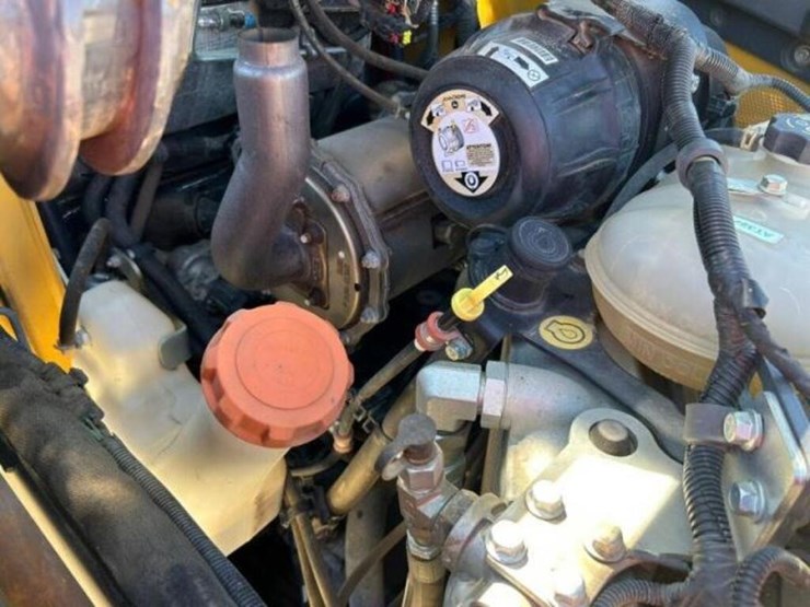 2022-deere-325g-image-22