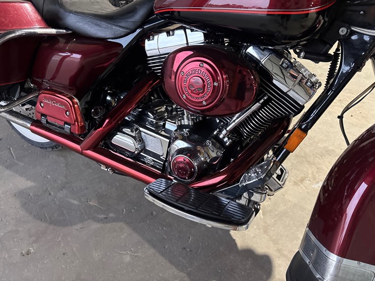 #113-•-2002-harley-roadking-flhrc-image-6
