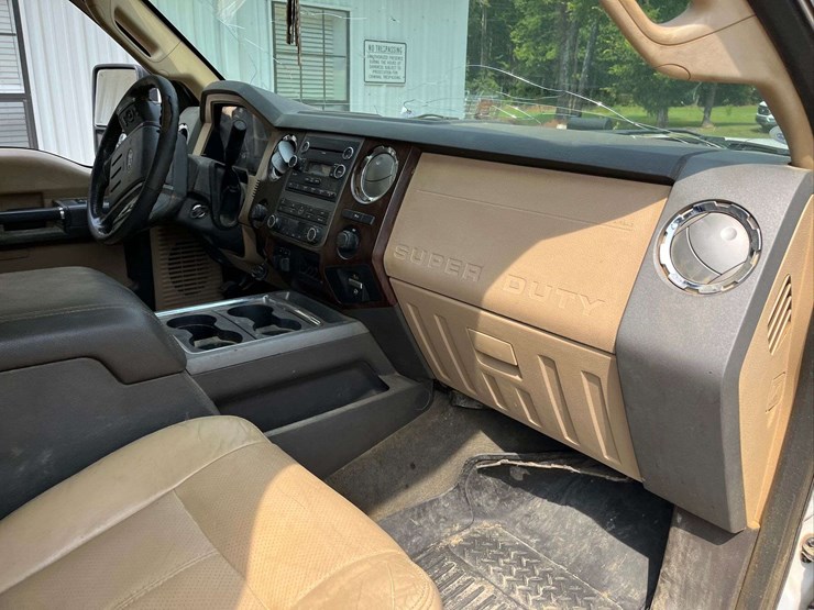 2011-ford-f250-image-19