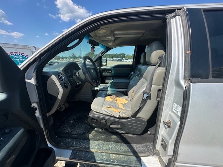 2004-ford-f150-image-35