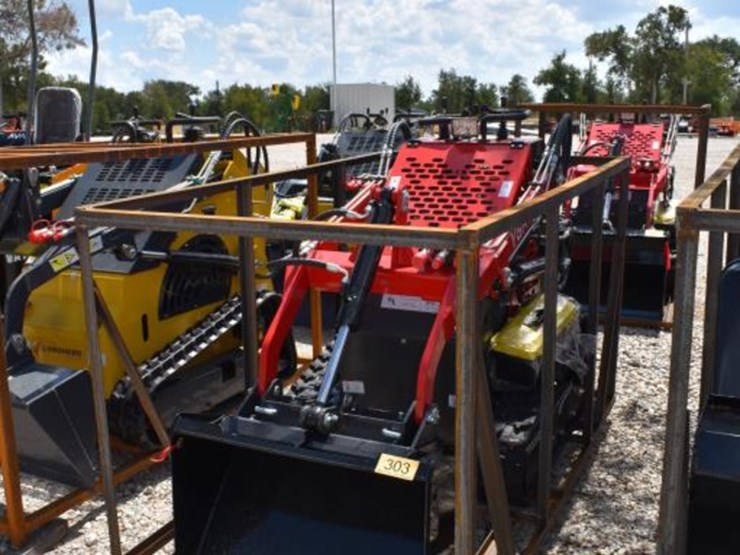 agt-ysrt14-mini-skid-steer-(serial-#-ysrt142025l062704)-(k)-image-1
