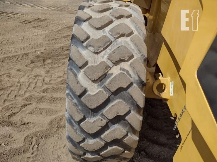 2002-caterpillar-938g-image-23