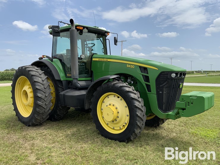 2007-john-deere-8430-image-3