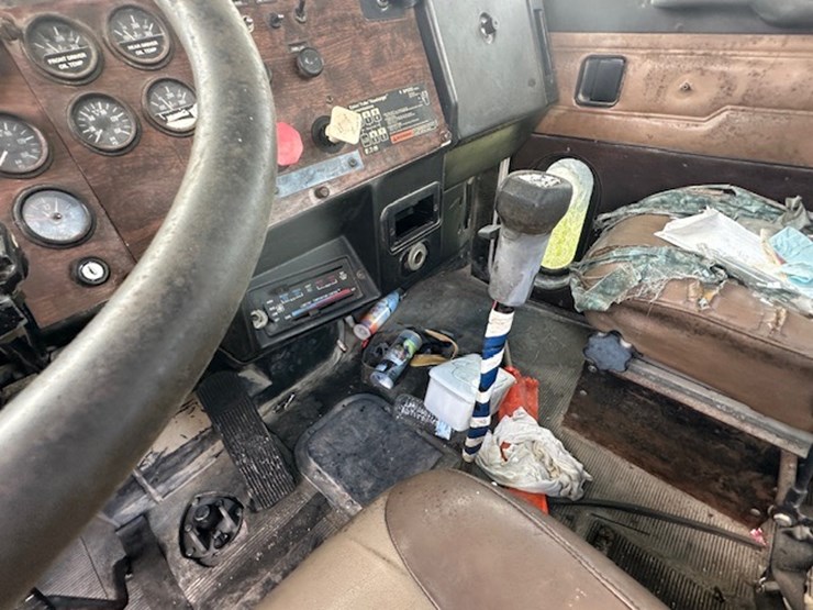 2004-ford-f550-image-35