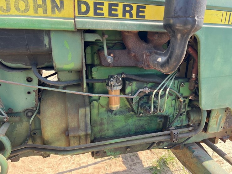john-deere-1050-image-15