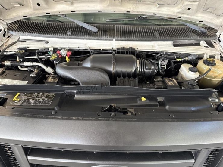 2012-ford-cargo-image-14