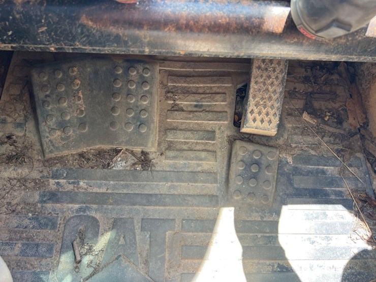 2006-caterpillar-252b-image-27