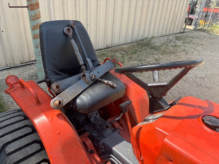kubota-b7200-image-9