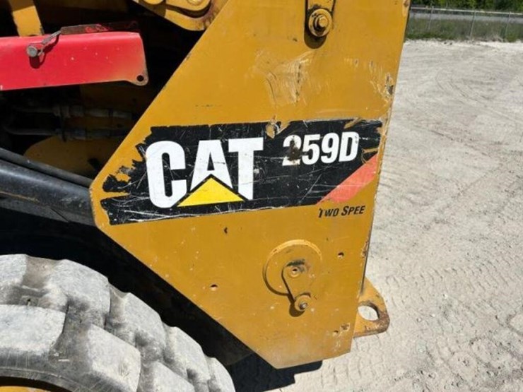 2014-caterpillar-259d2-multi-terrain-loader-cat025-image-23