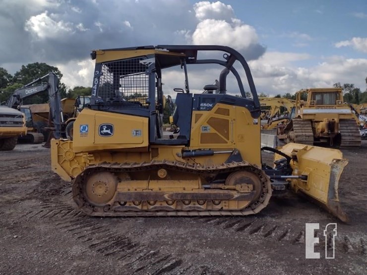 deere-650k-xlt-image-3
