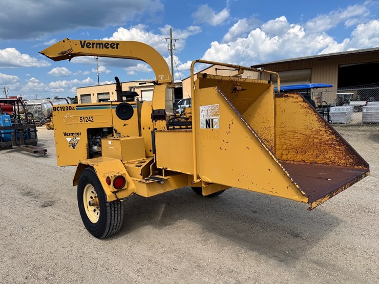 #2275-•-vermeer-bc1230a-chipper-image-5