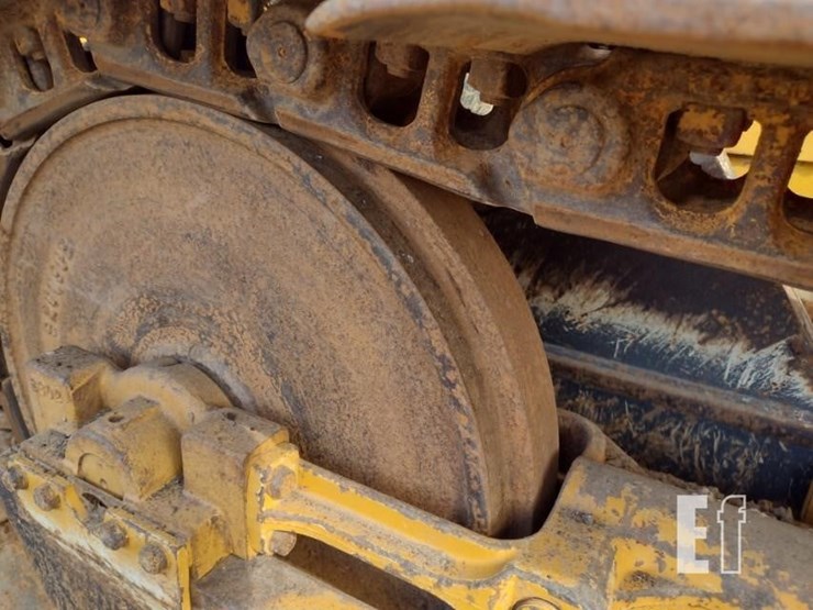 deere-650k-xlt-image-28