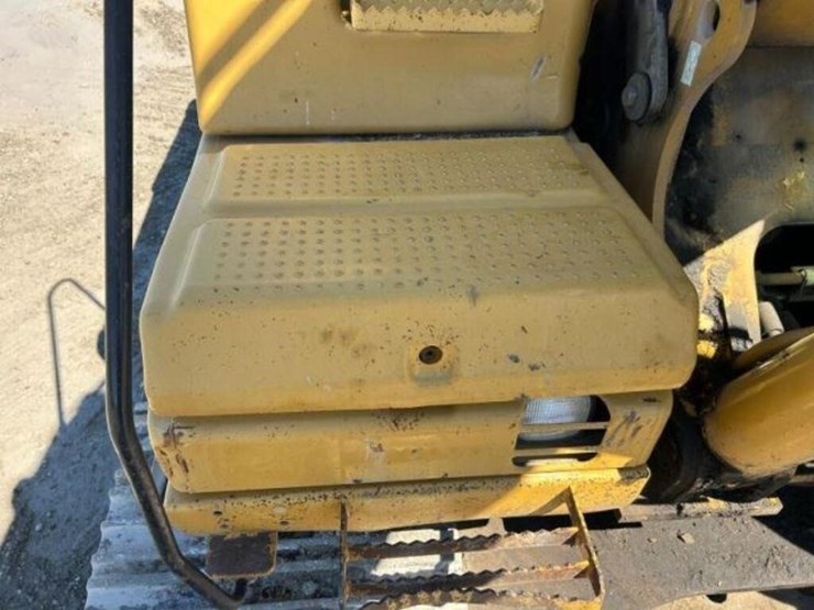 2006-caterpillar-325dl-image-38